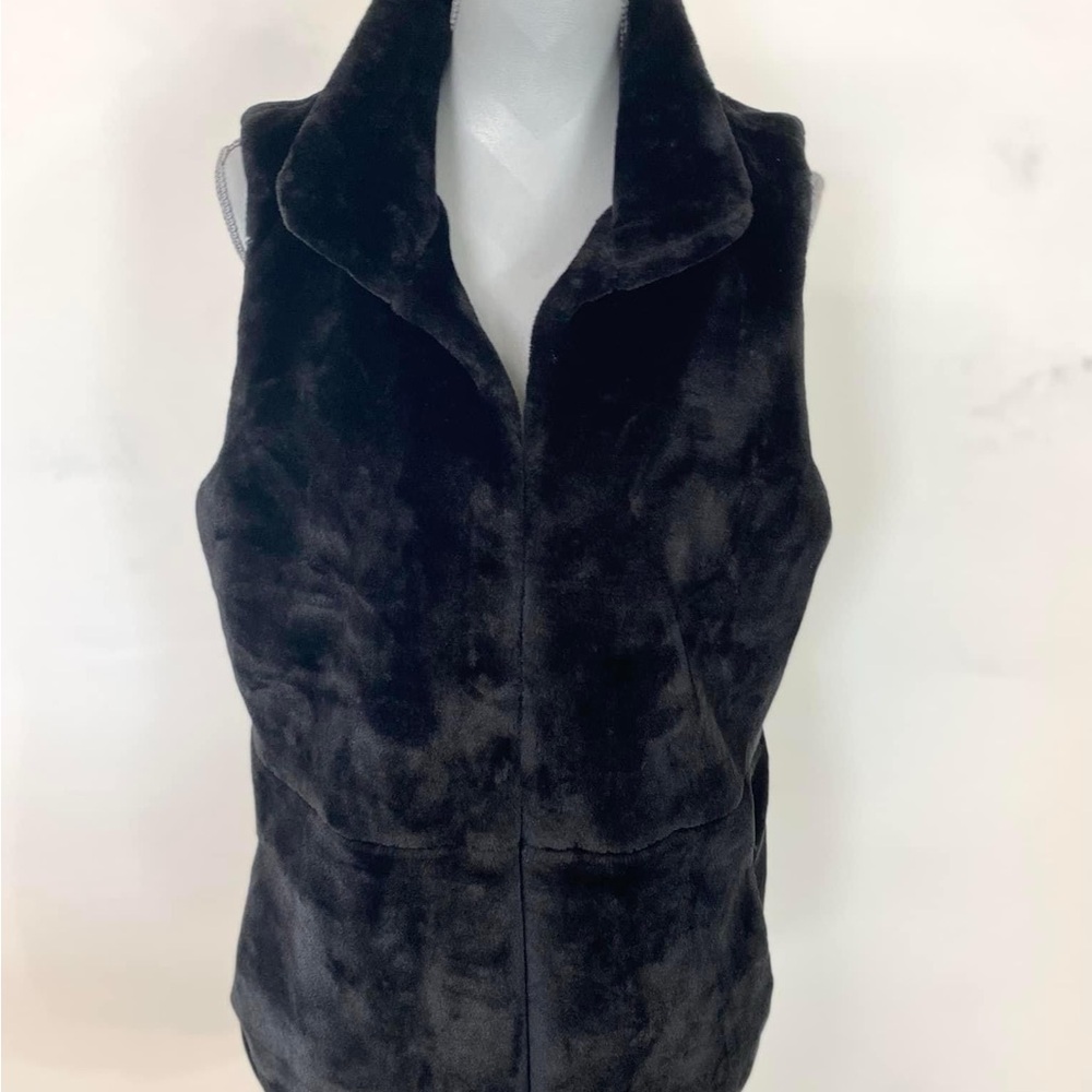NWT Talbots Size L/XL Black Faux Fur Vest
